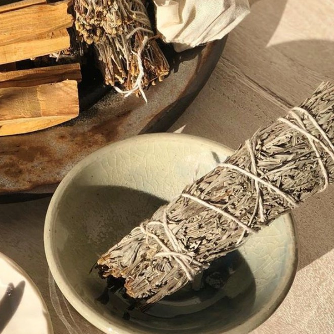 Xô thơm đen thanh tẩy năng lượng tiêu cực & định hướng tâm linh l xô thơm thanh tẩy