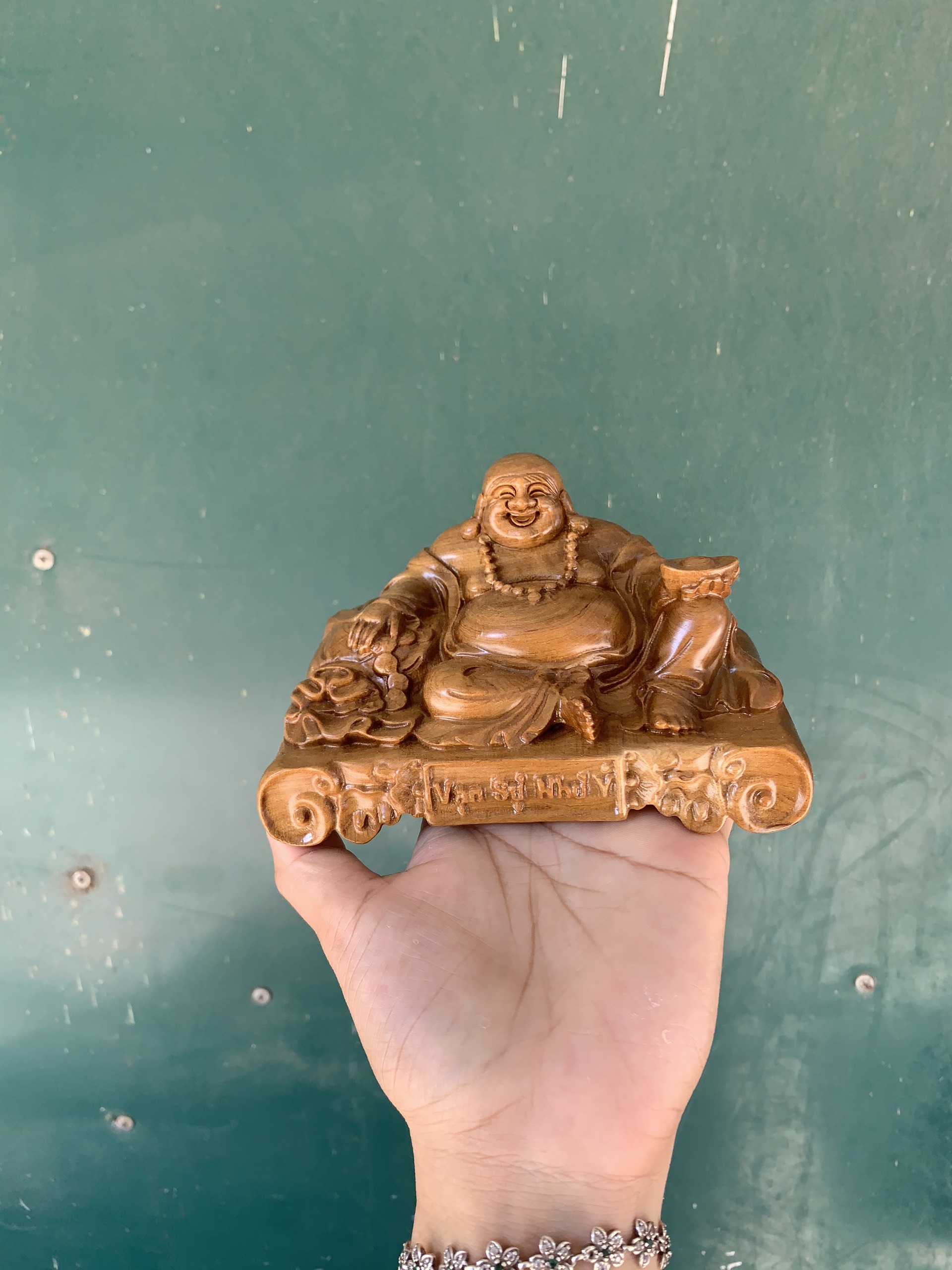 Tượng gỗ phật di lặc ngồi mini gỗ bách xanh