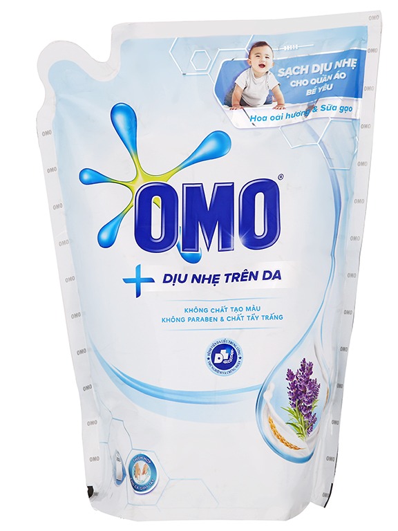 Nước giặt OMO 2,2KG Dịu nhẹ trên da - Dành cho da nhạy cảm