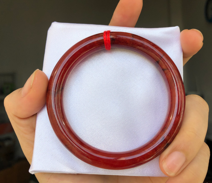 Vòng Tay Đá Cẩm Thạch Đỏ Loại 1 , Vòng Đeo Phong Thủy, Mang Lại Bình An ,Chụp Thực Tế Như Hình 100%.( Shop Gọi Tư Vấn Size)