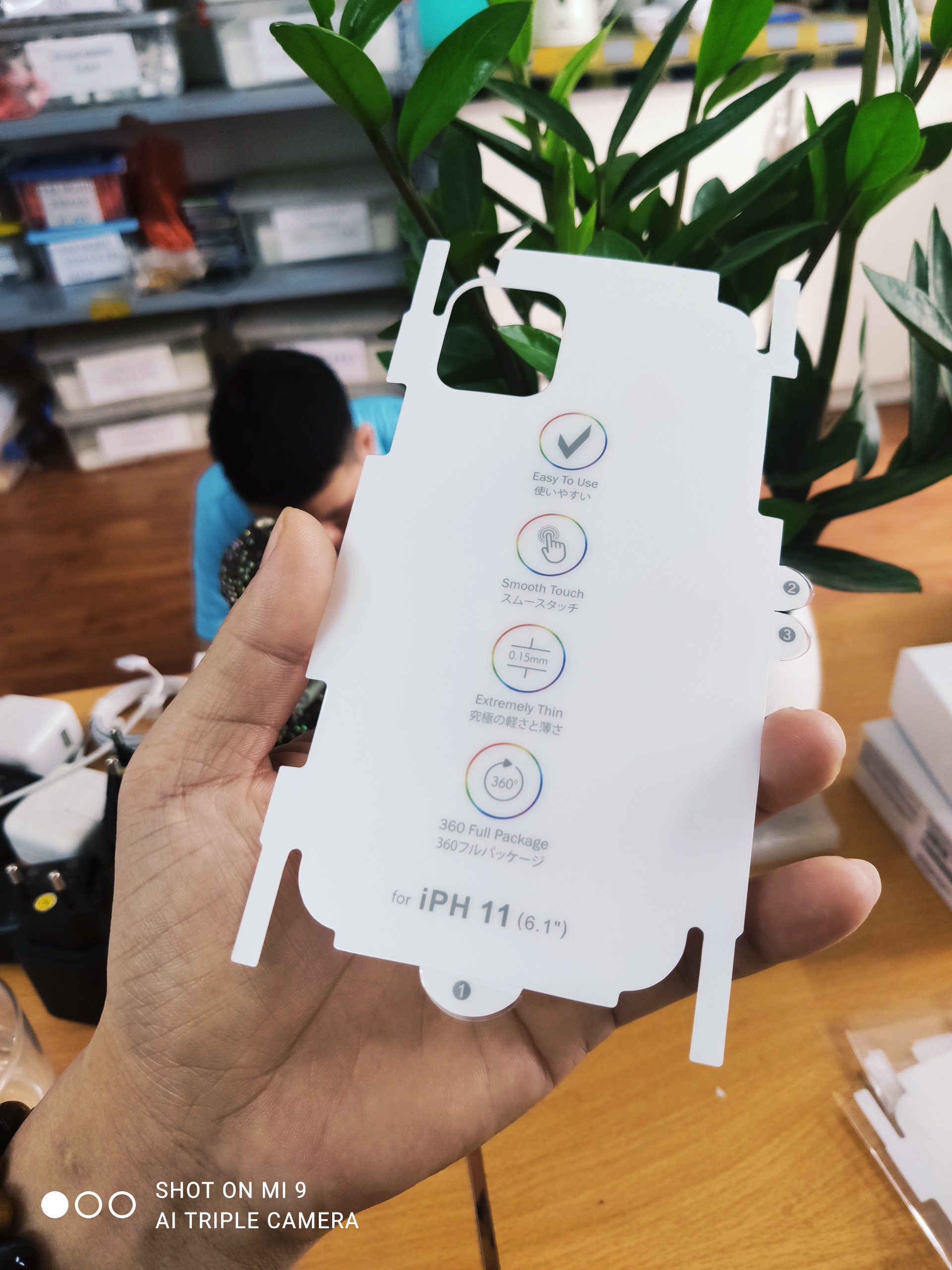 Miếng dán ppf mặt lưng iphone 11 / 11 pro/ 11 pro max tự phục vết xước