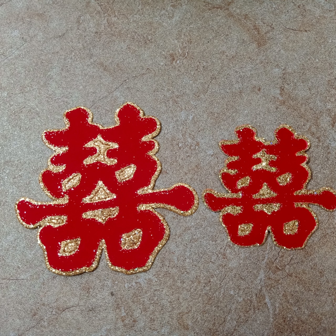 Chữ hỷ nhũ & hỷ nhũ tim trang trí tráp