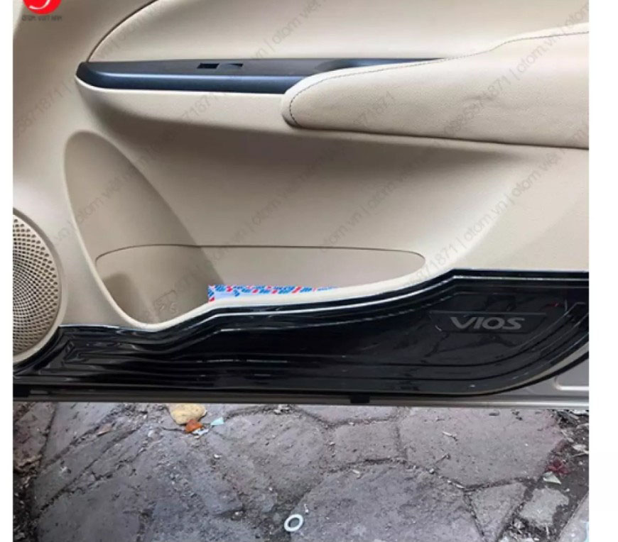 Ốp Tapli Cửa Xe Toyota VIOS 2019 2020 2021 - Bộ 4 Ốp Mẫu TITAN - Tặng Kèm Cuộn Keo 2 Mặt, Lắp Đặt Dễ Dàng Tại Nhà, Phụ Kiện Trang Trí Xe Sang Trọng Hơn