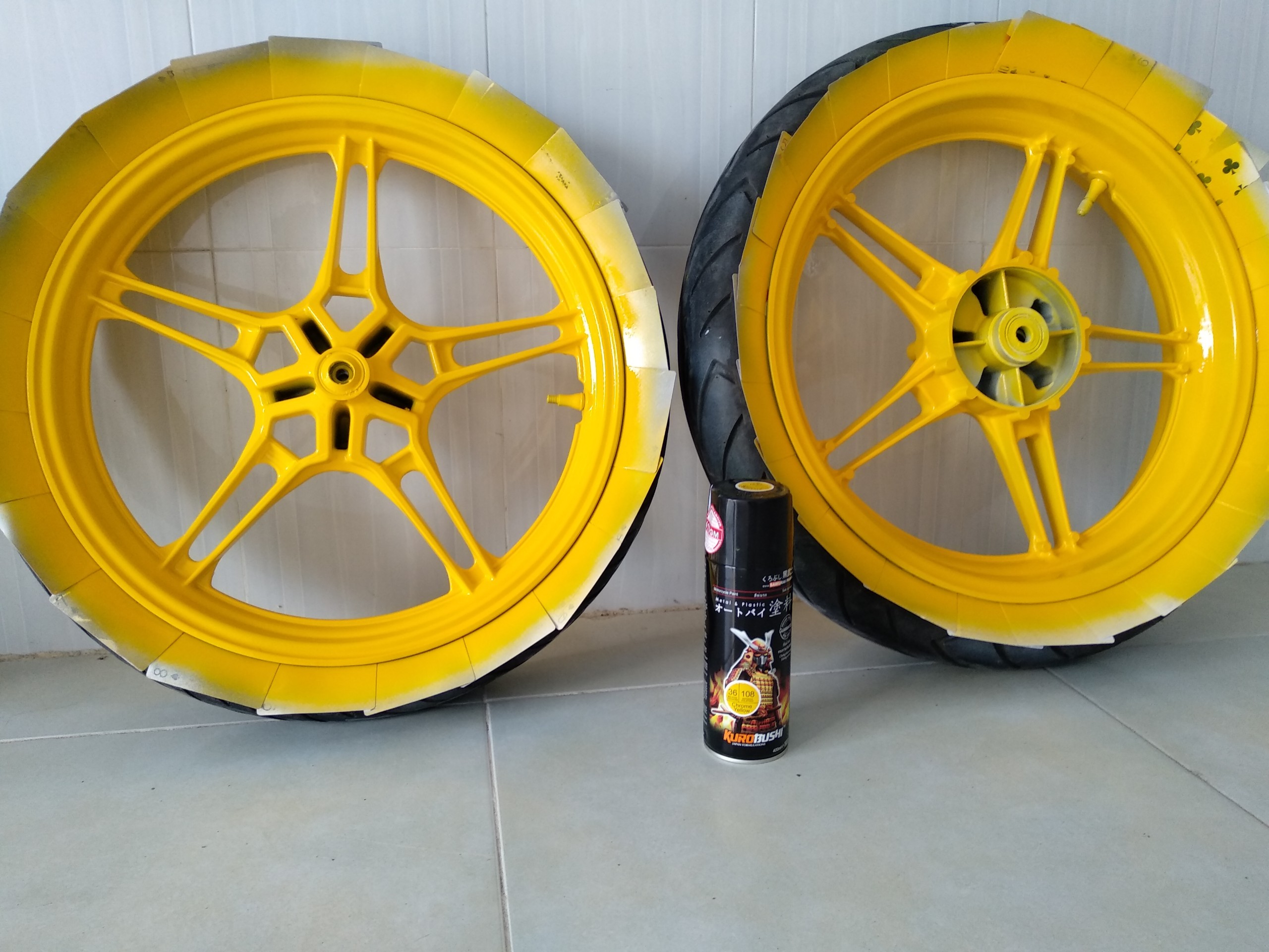 [COMBO] Sơn xịt Samurai màu Vàng Crôm - 108