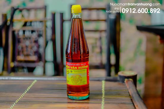 Nước mắm sạch Trần Văn Hưởng Cốt cô đặc 45N chai 250ml