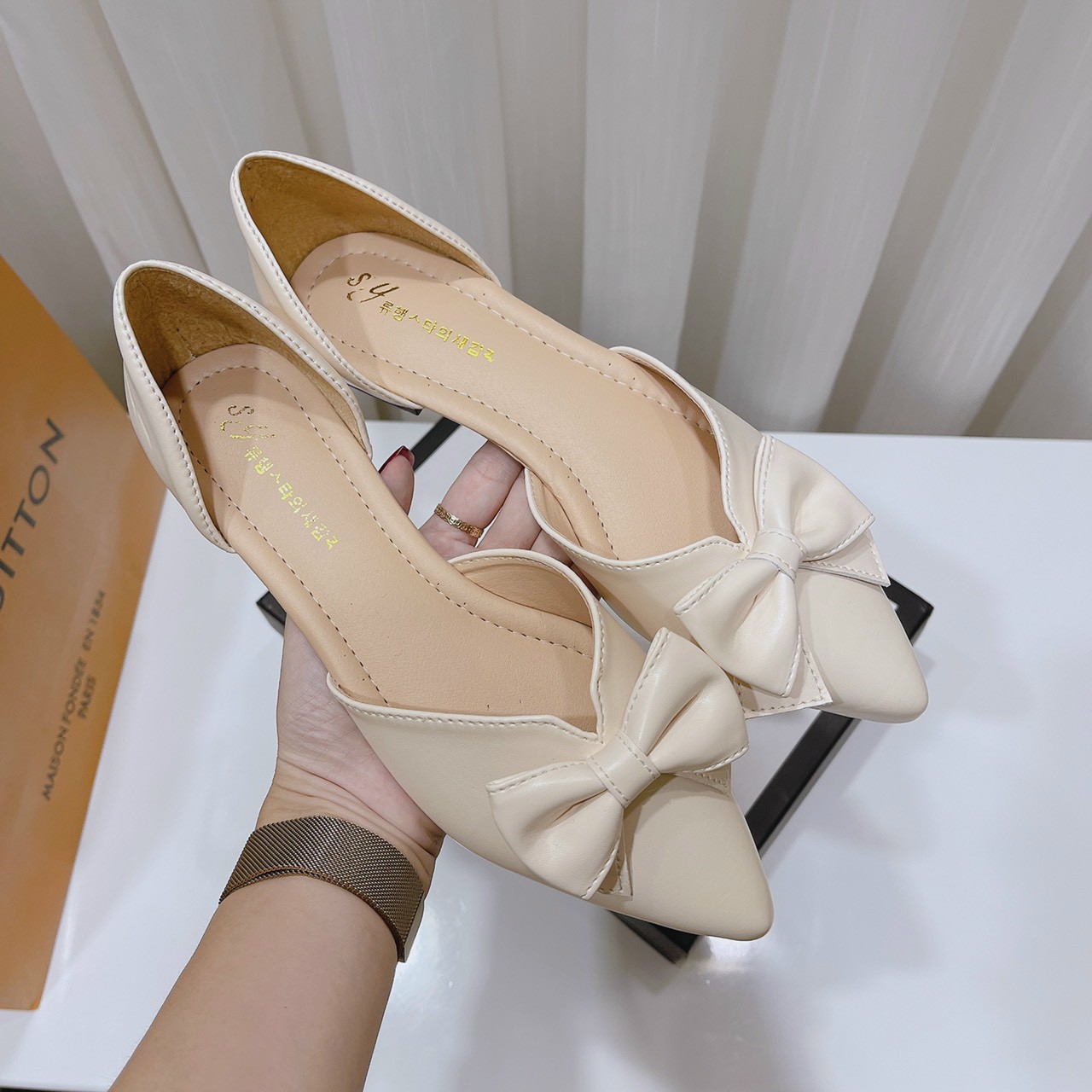 [Hoàn Tiền 15%]Giày búp bê nữ đính nơ chữ V cách điêu siêu hot kem clip 002