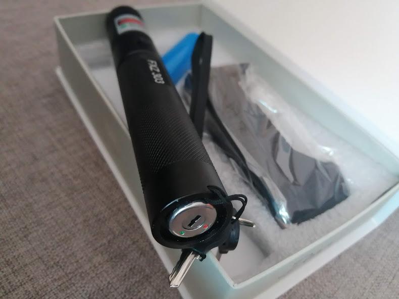 [HCM]đèn laser FXZ 303 tia xanh trình chiếu thuyết trình