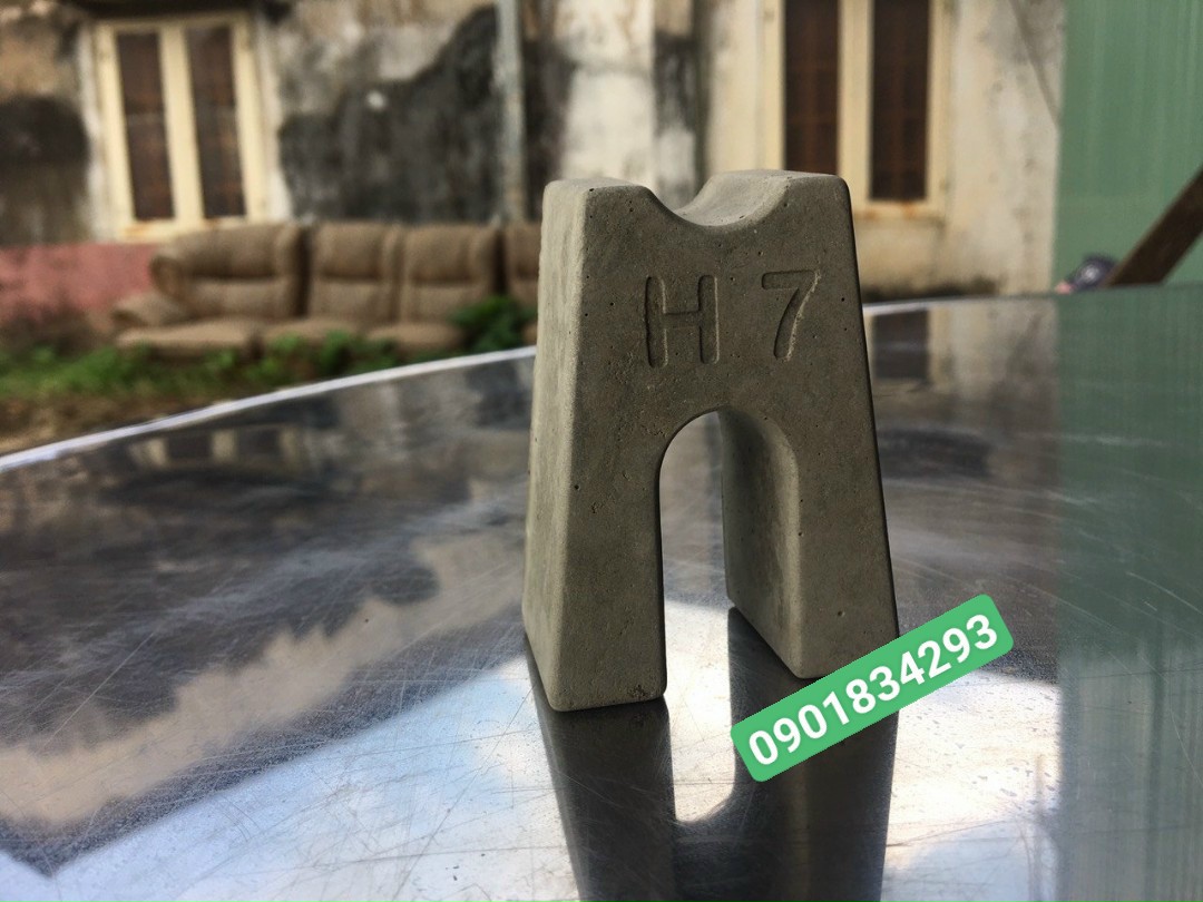 Cục kê (con kê) bê tông chữ H kê móng, thép lớp trên KT 70mm mác cao - 0901 834 293
