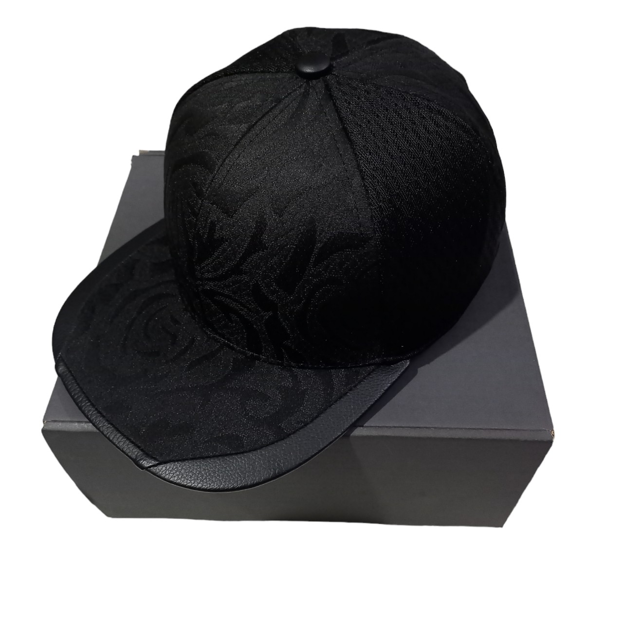 Mũ snapback
