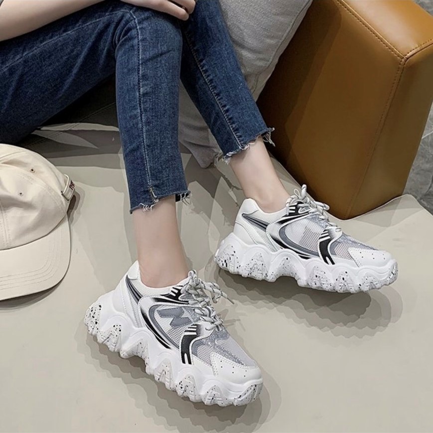(3 Màu)Giầy thể thao Nữ sneaker đế cao ôm chân năng động trẻ trung kiểu N dáng Hàn Quốc (Grab Store))