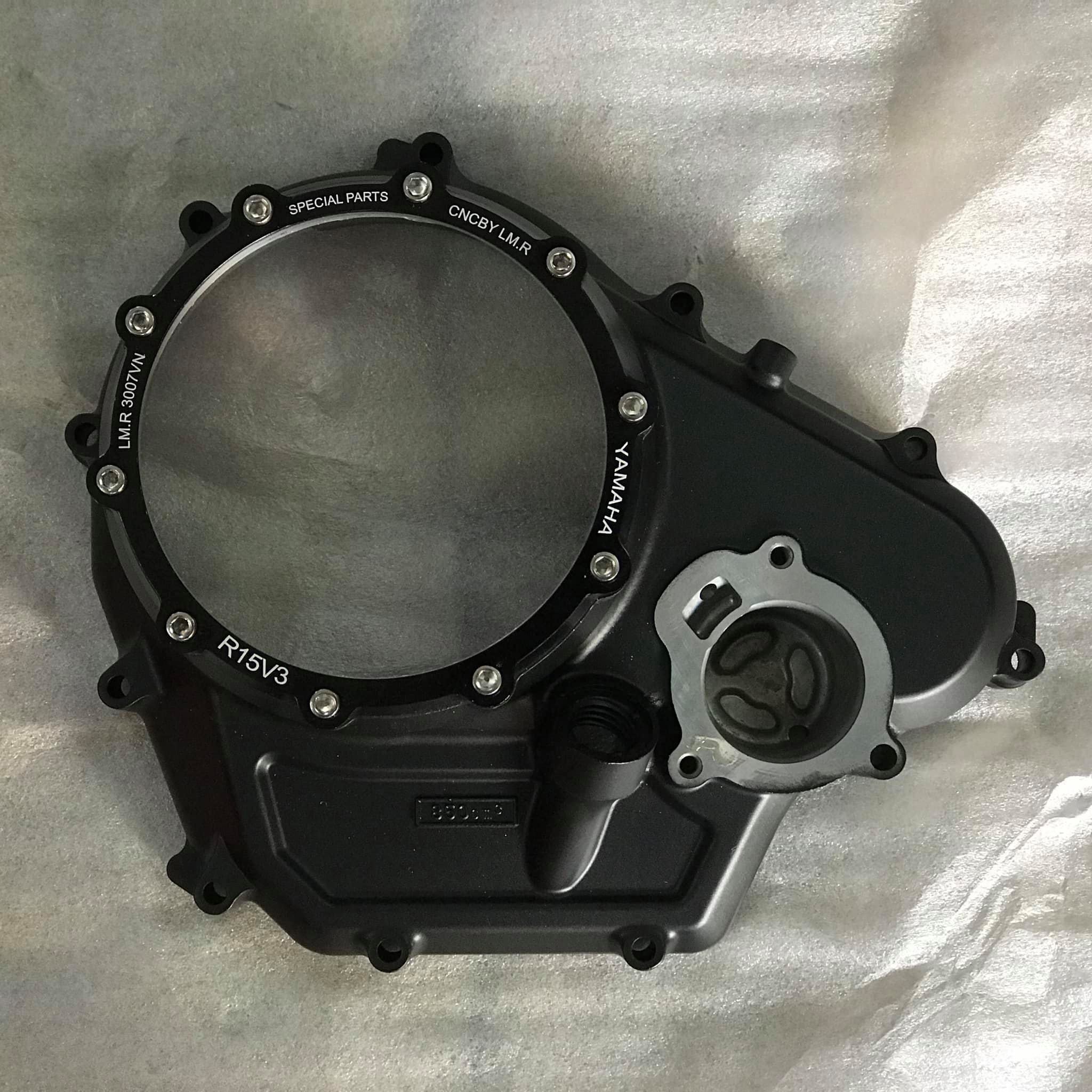 Lốc nồi trong suốt gắn R15v3 và Exciter 155 kiểu Ducati Black