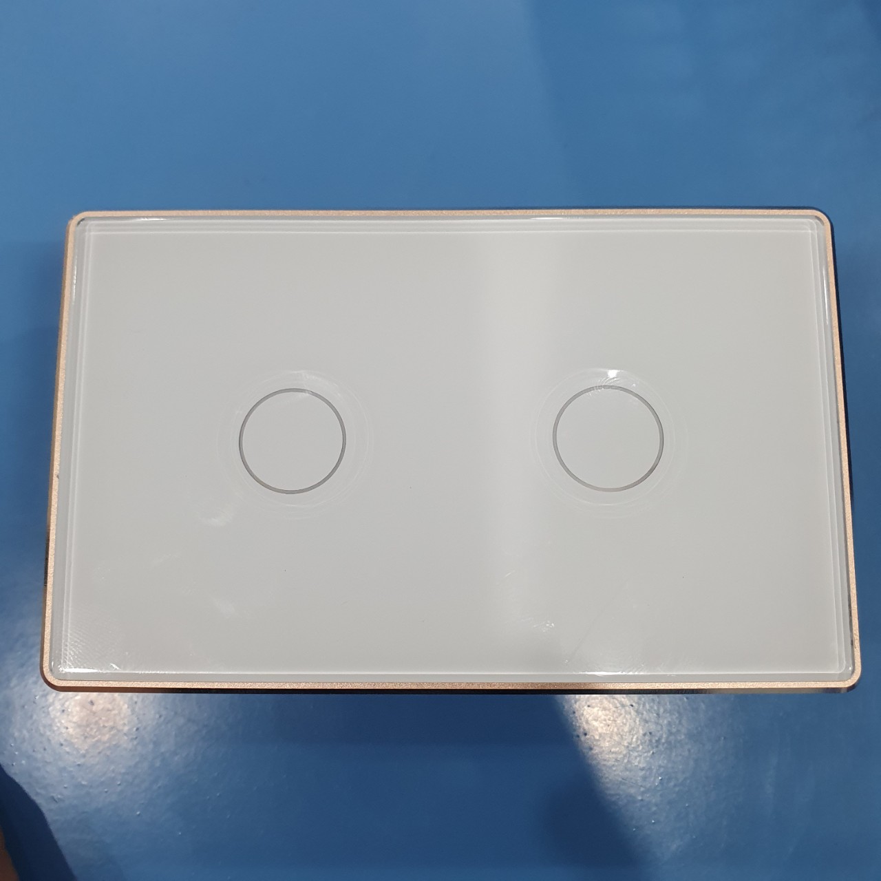 [Siêu Phẩm]Công Tắc Thông Minh Tuya Cảm Ứng Mặt Kính Lõm Trắng Kết Nối Wifi