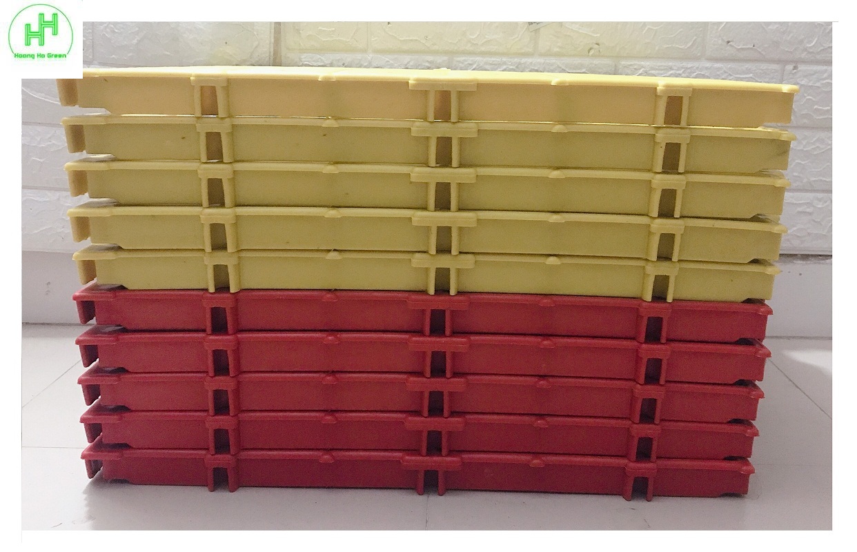 10 Tấm Nhựa Lót Sàn Chuồng Chó, Chuồng Heo, Mèo... Kích thước 40×55x3.5cm Có Thể Ghép Vào Nhau, Nhiều Màu - Tấm nhựa lót sàn đa năng Nhiều Màu!