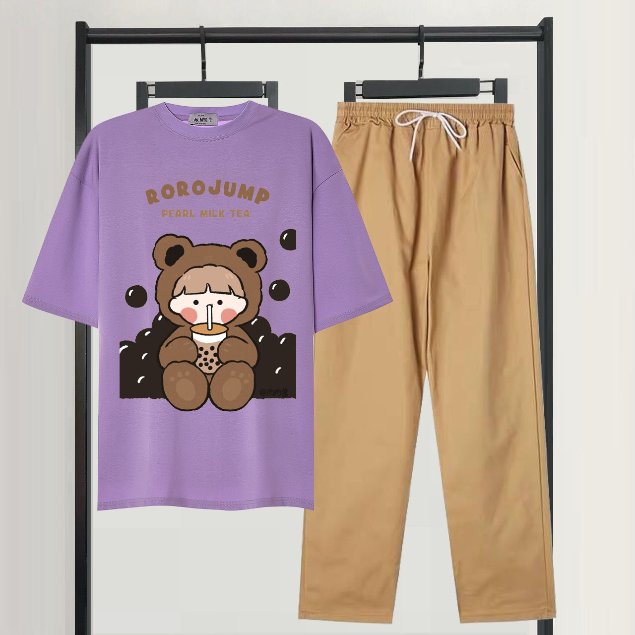 Sét Bộ Đồ Mùa Hè Thời Trang Ulzzang Nữ In 3D Bé Gấu Nâu RoRo Mặc Đi Chơi Cá Tính, Mặc Ở Nhà, Áo Cotton Mix Quần Jogger Kaki Phong Cách