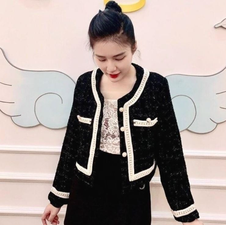 Áo khoác dạ dài khuy ngọc trai trending