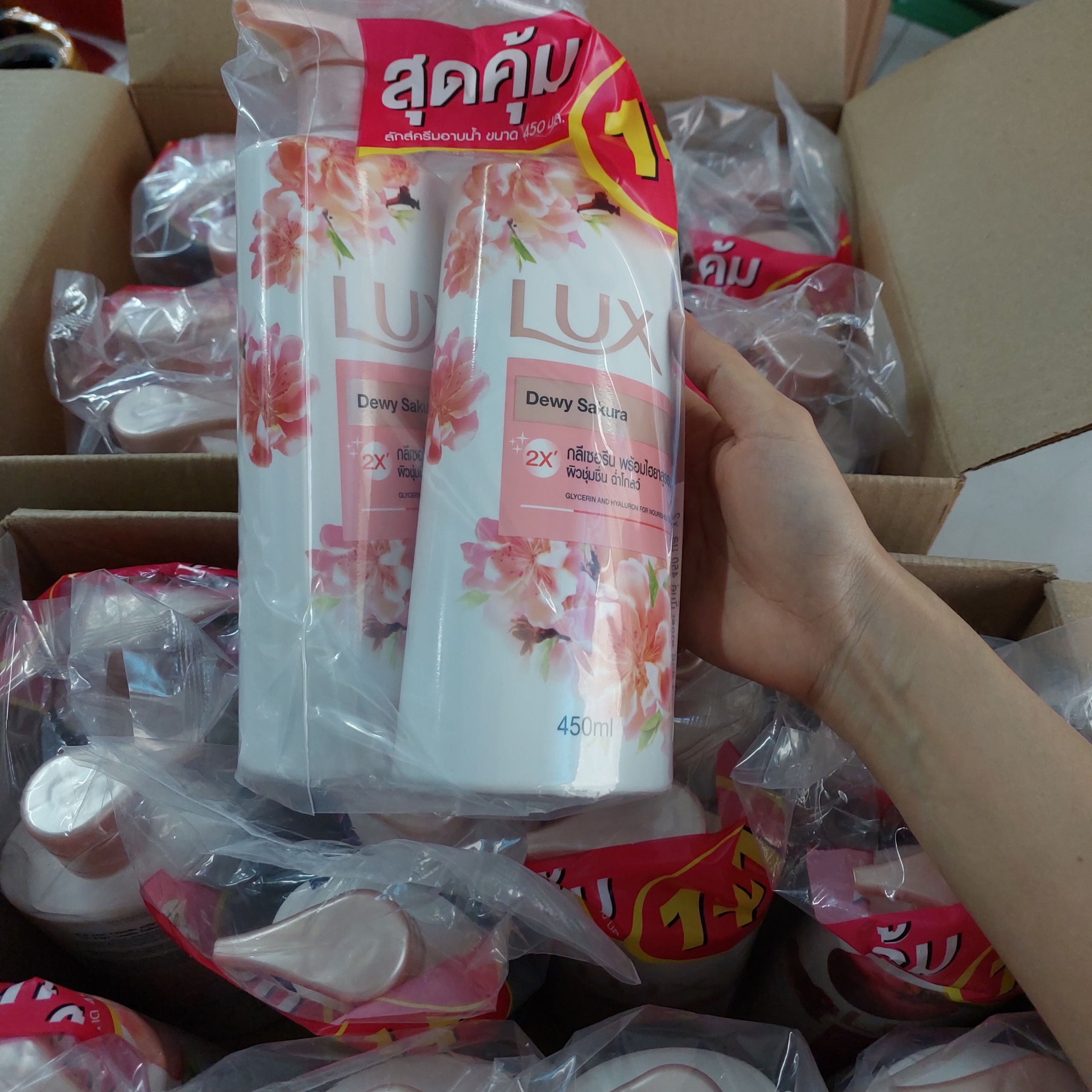 Sữa tắm lux hương nước hoa thái lan 450ml