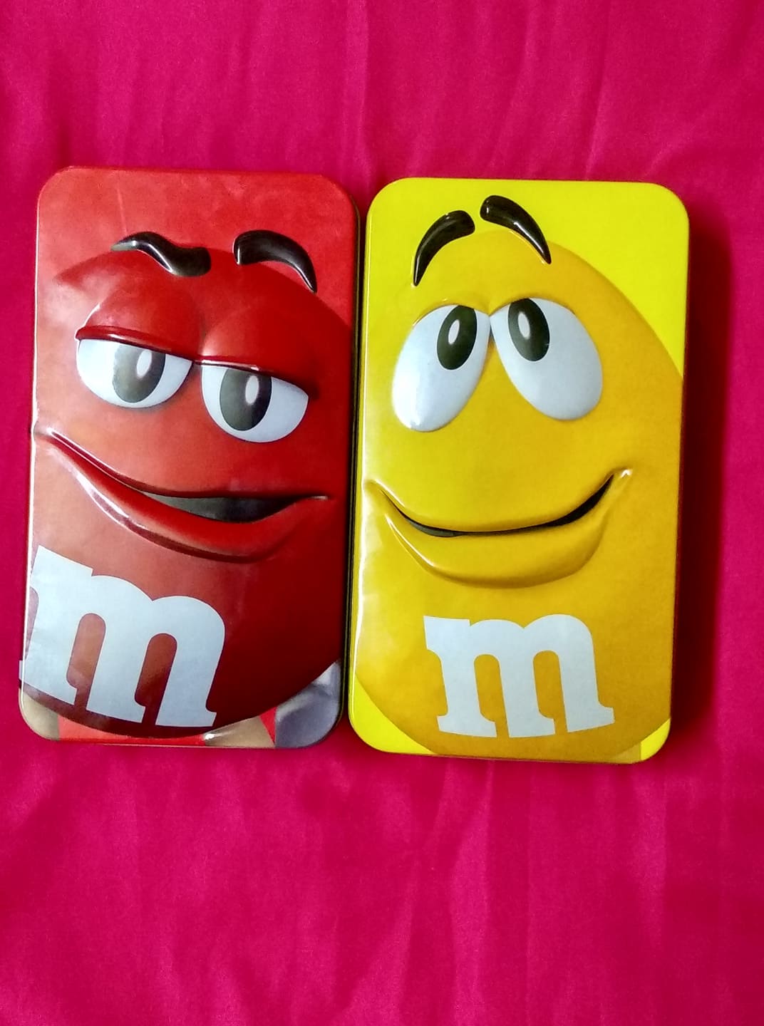 Kẹo socola sữa Tết M&M 145g (hộp thiếc)