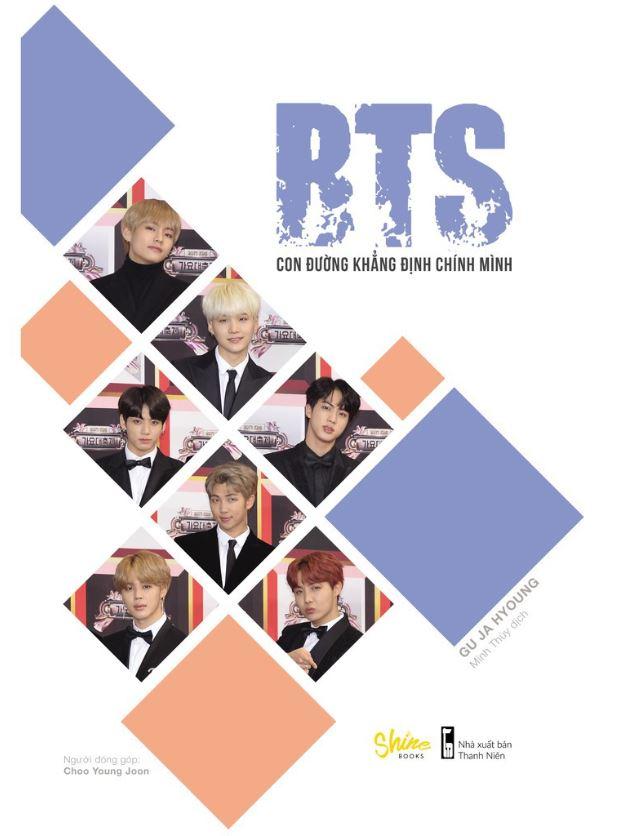 BTS Con Đường Khẳng Định Chính Mình - Sách -Bản ĐẶC BIỆT- mua 1 tặng kèm 1 postcard plastic (nhựa trong) có chữ ký của 1 trong 7 thành viên của nhóm (random). 1 poster size gồm 7 thành viên của BTS. 3 bookmark.