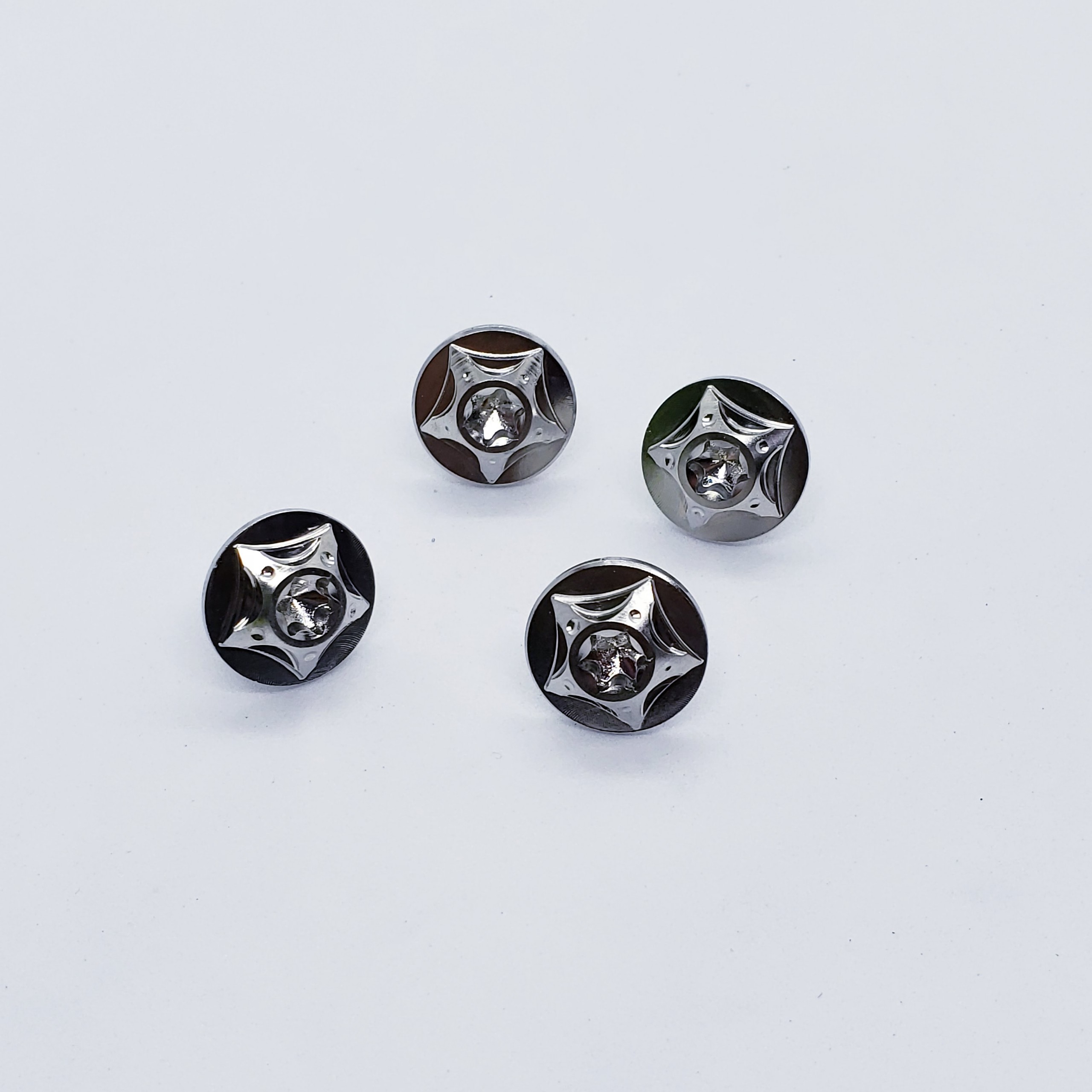 4 Ốc SALAYA Inox 304 gắn che sên, catte xe máy, Ốc 6li10 đầu sao nhọn nhập khẩu Thailand dùng cho xe exciter, winner, sirius, wave...