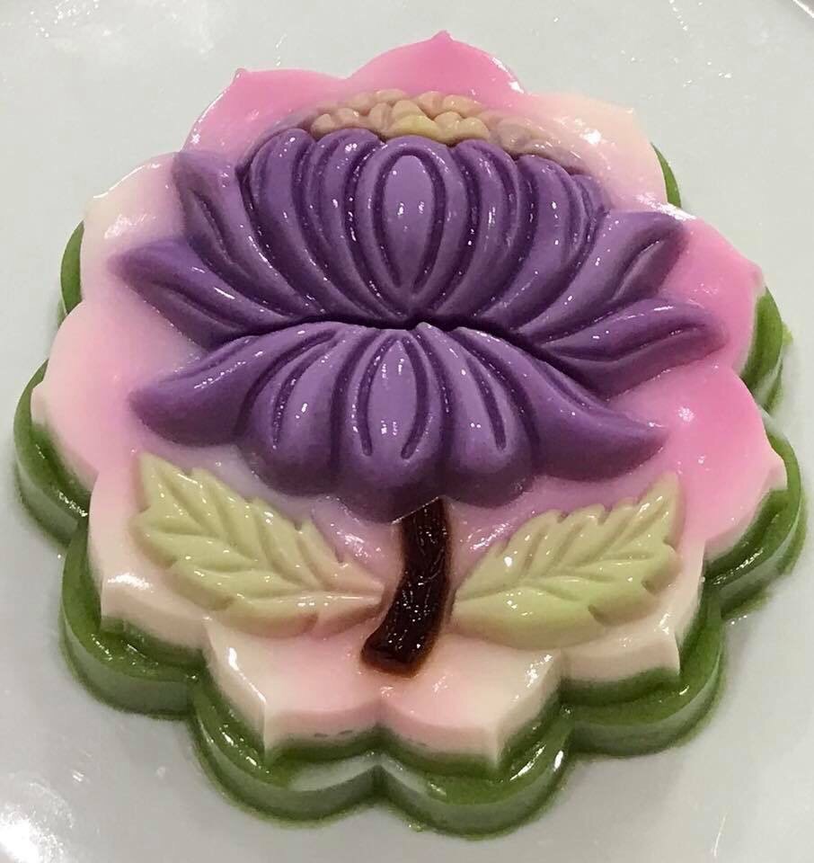 [HCM]Bộ 02 khuôn nhựa rau cau trung thu hình hoa cúc 10cm