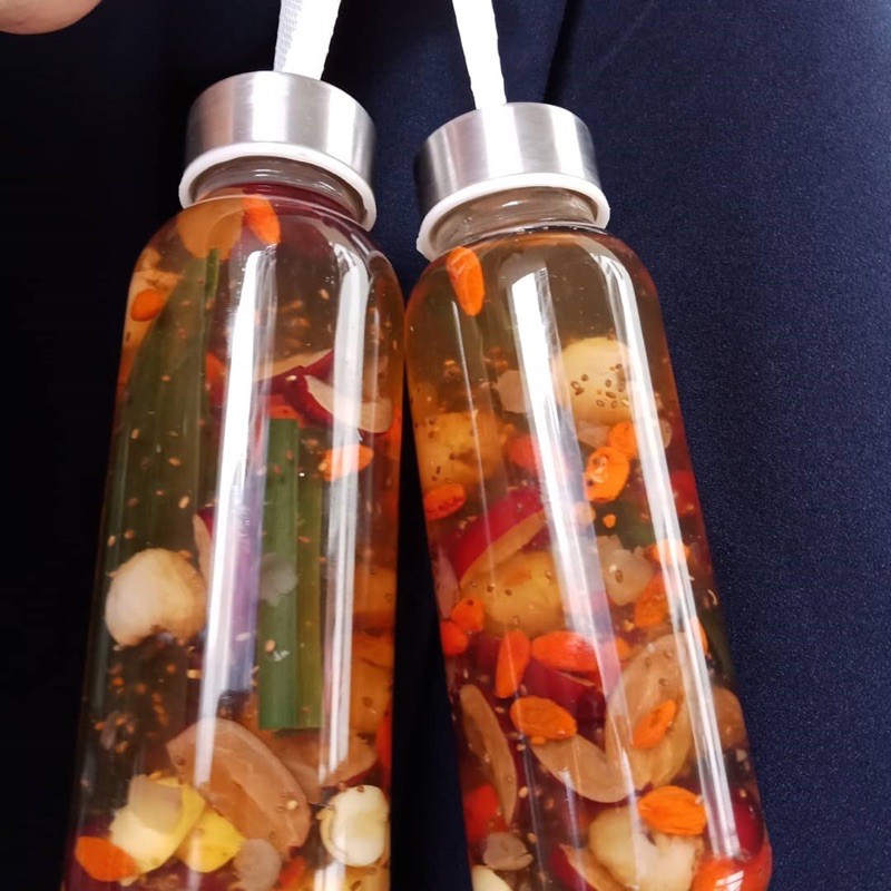 Chai thuỷ tinh nắp dây xách 500ml