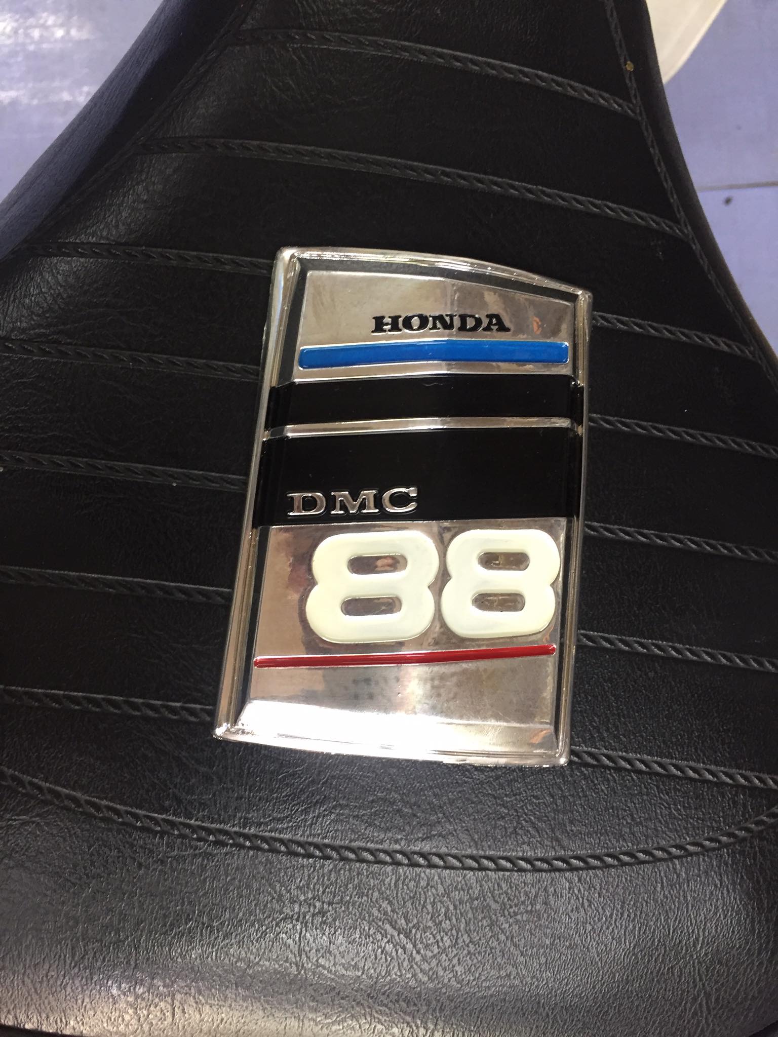 Cub DH88: Tem xi mặt nạ cho cub DH88