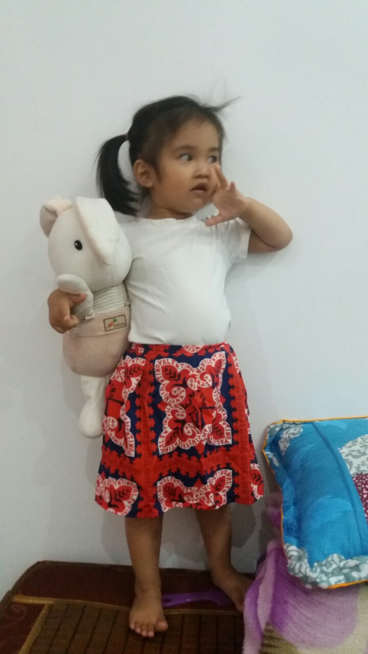 Siêu hót hót hót.. ! sét áo thun + váy xòe+ quần cho bé 10-16kg homa. shop