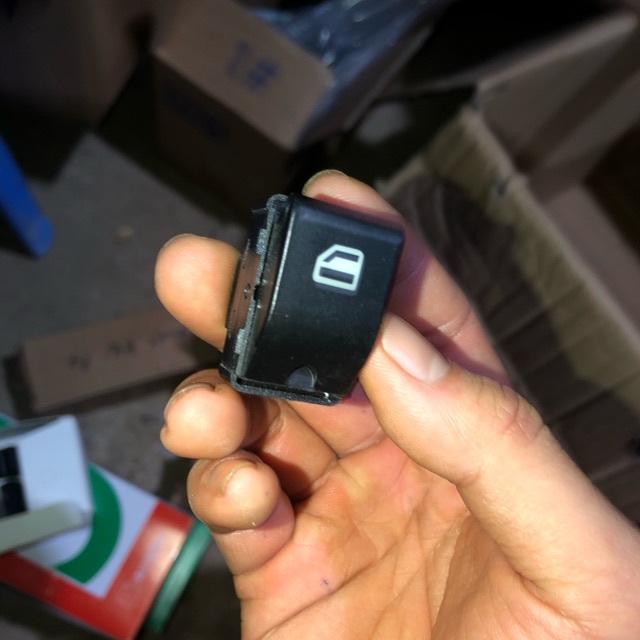 Sản phẩm gia đình làm: phutung| Công tắc lên kính Hổ vồ a7, phụ kiện thay thế, đồ bền cao, cam kết sản phẩm được y như hình