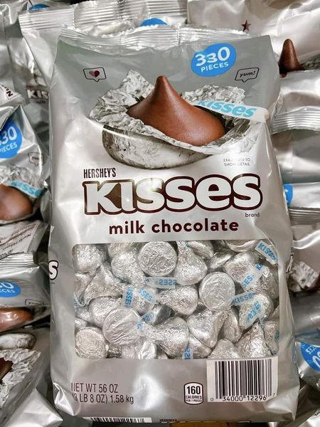 Kẹo Milk Chocolate Hershey Kisses 330 viên