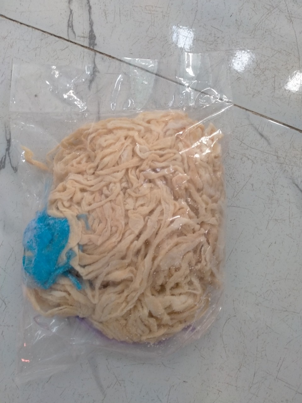 Ruột heo muối (Vỏ bọc xúc xích, lạp xưởng) 100m Size lộn xộn từ 34-42