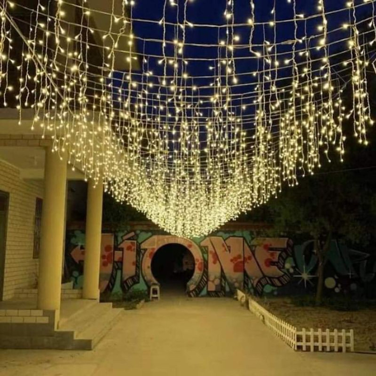 Đèn nháy rèm led thả màn, dây đèn trang trí 6 mét gồm 24 sợi rủ 60cm
