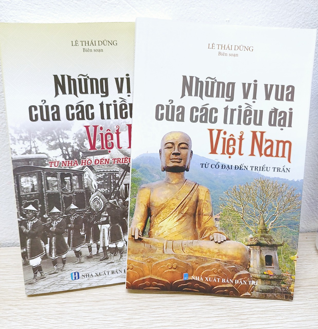 Sách lịch sử - (Combo 2 cuốn): Những vị vua của các triều đại Việt Nam từ cổ đại đến Triều Trần