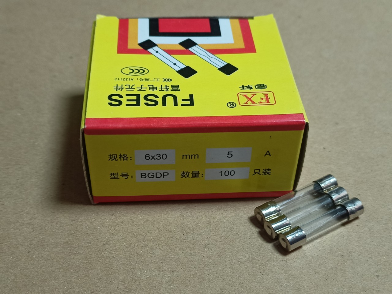 Cầu chì 5a 250v 6x30mm