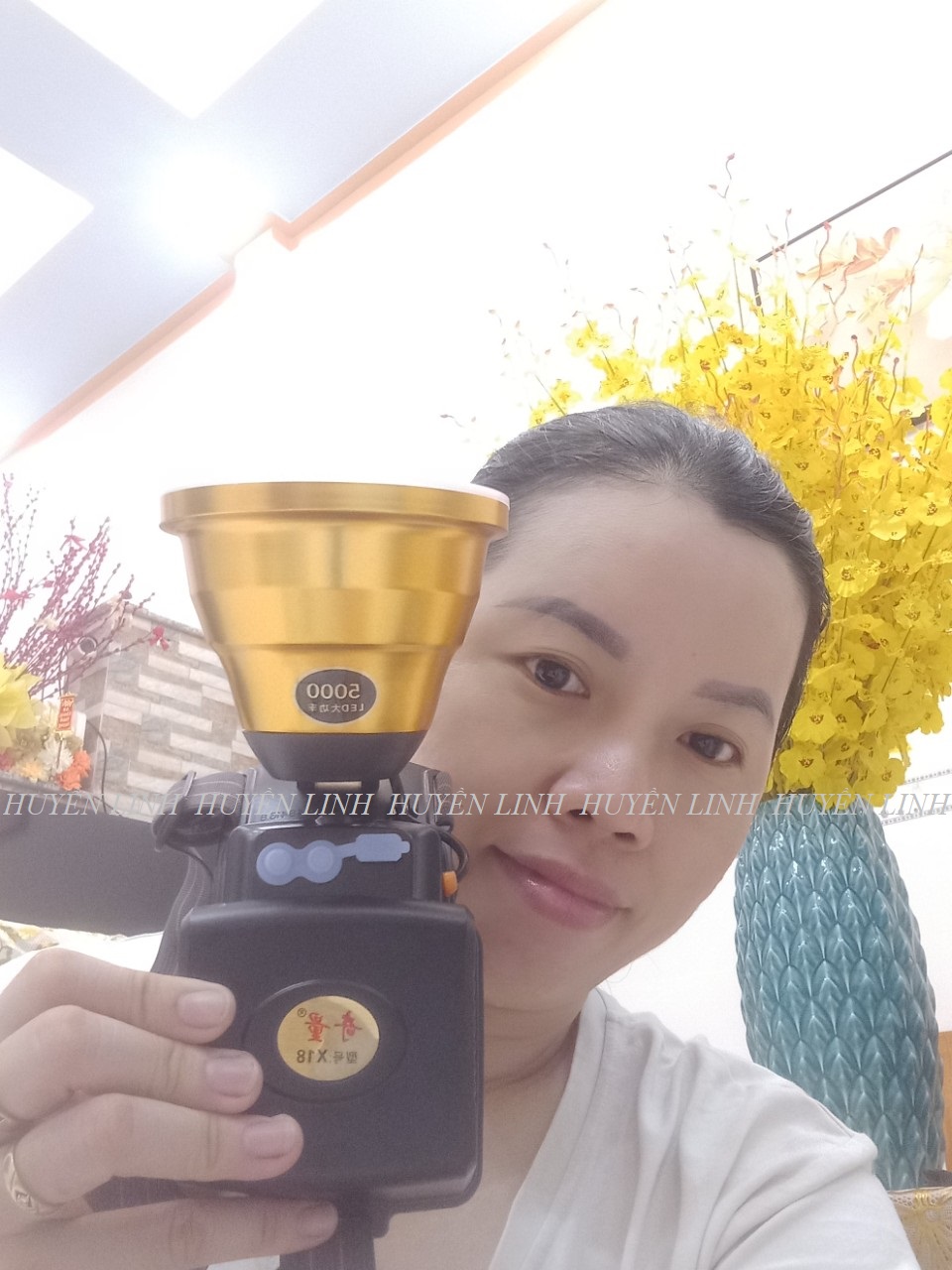 ĐÈN LED PIN SẠC ĐỘI ĐẦU KÍN NƯỚC SIÊU SÁNG CHÓA 100 MM X18 - 5000W