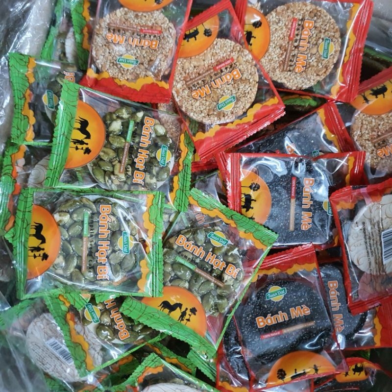 Bánh hạt bí + mè đen+ mè trắng - 300g