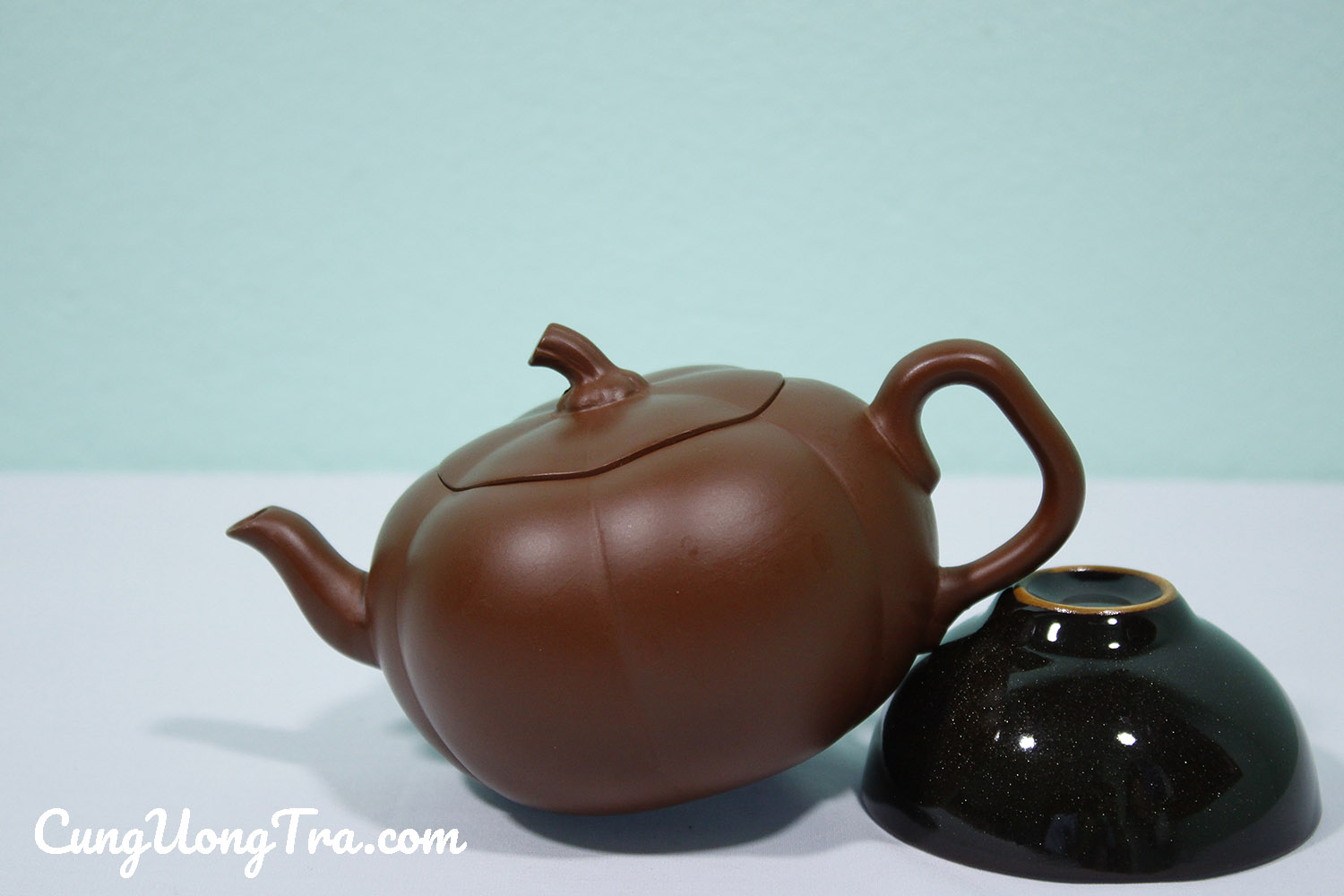 Ấm Tử Sa Đại Hồng Bào - Dáng ấm tựa Quả Bí Ngô