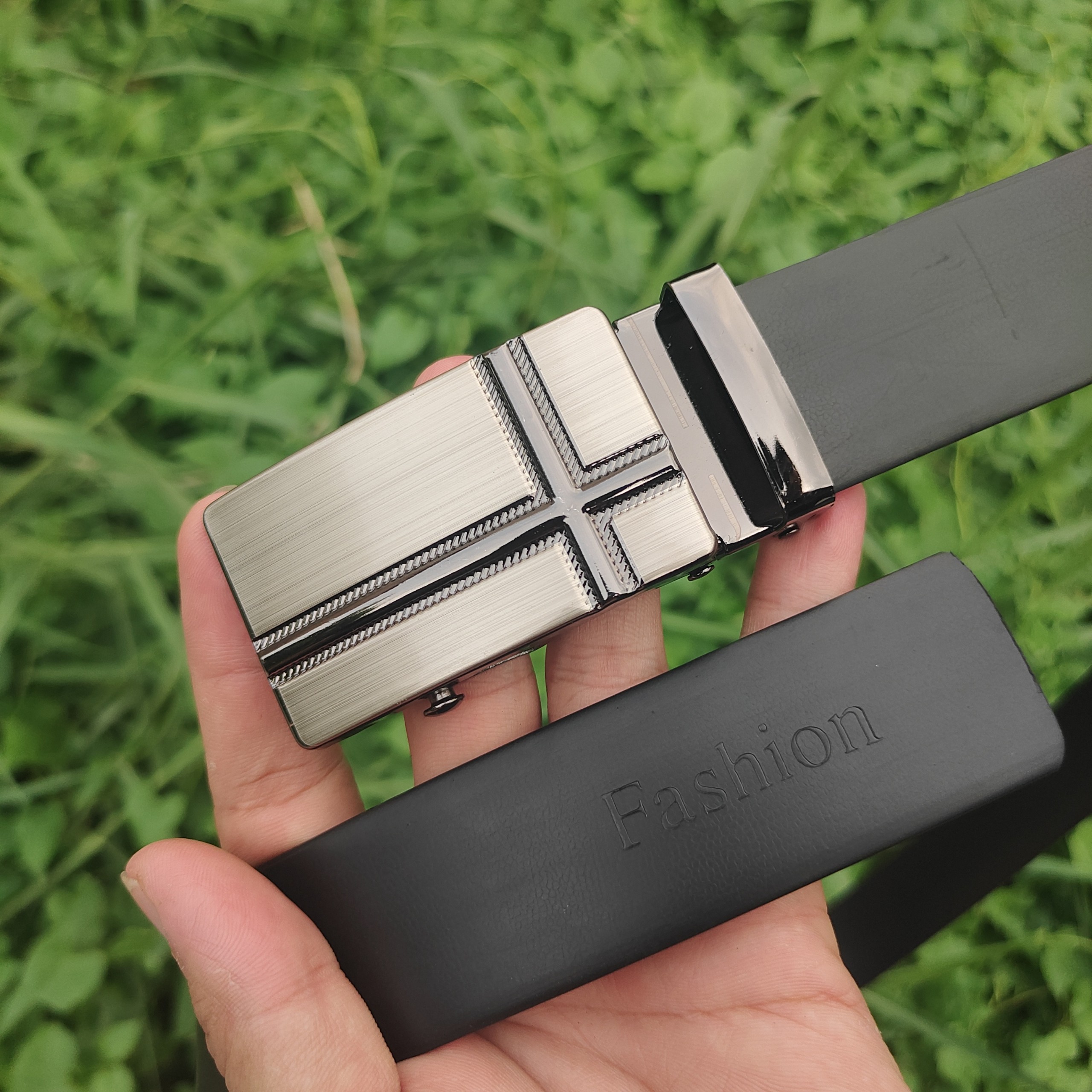 [HCM][ BỀN VÔ ĐỐI] Thắt Lưng Nam Miễn Phí Vận Chuyển Dây Nịt Nam Cao Su Đúc Nguyên Khối Gắn Khóa Con Lăn Siêu Bền Được Bảo Hành 12 Tháng Đi Mưa Lội Nước Thỏa Mái Không Sợ Bị Hở Như