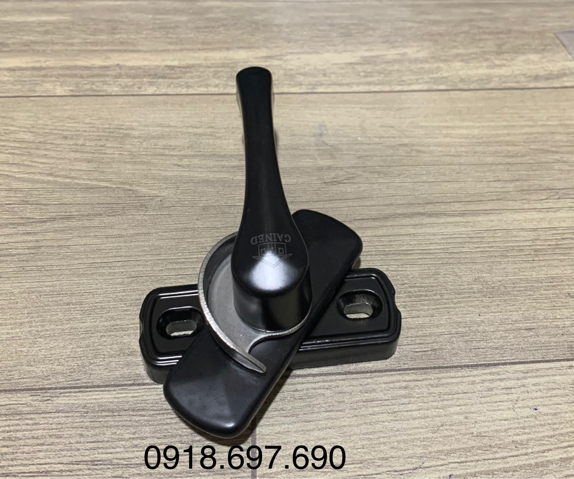 [HCM]khoá sò cửa lùa GAINED