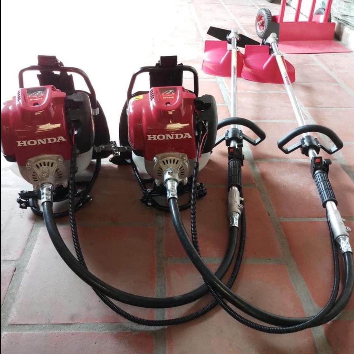 Máy cắt cỏ cần mềm GX 35