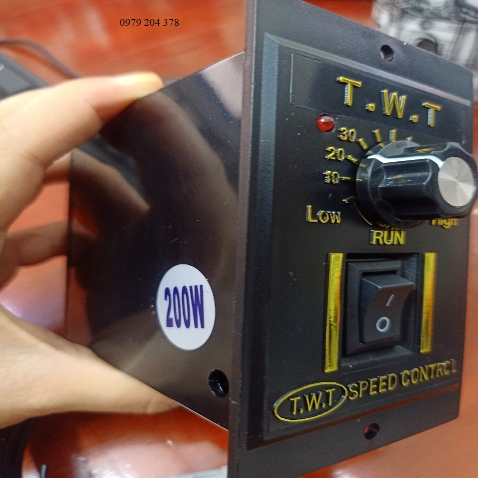 T.W.T - 200W Bộ điều khiển tốc độ mô tơ