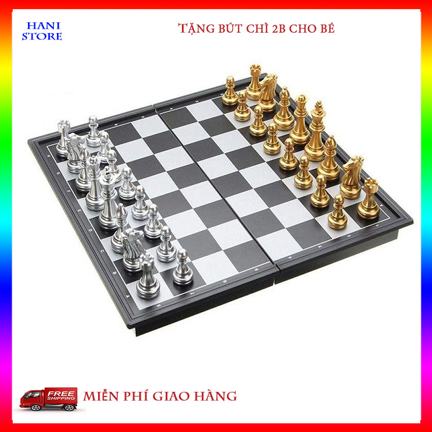 Bộ cờ vua nam châm CV01 Hani Store tặng kèm set 2 bút chì 2B cho bé, quân cờ chạm khắc sắc nét gồm 2 màu vàng bạc nổi bật, bàn cờ hộp gập  đựng quân cờ tiện dụng