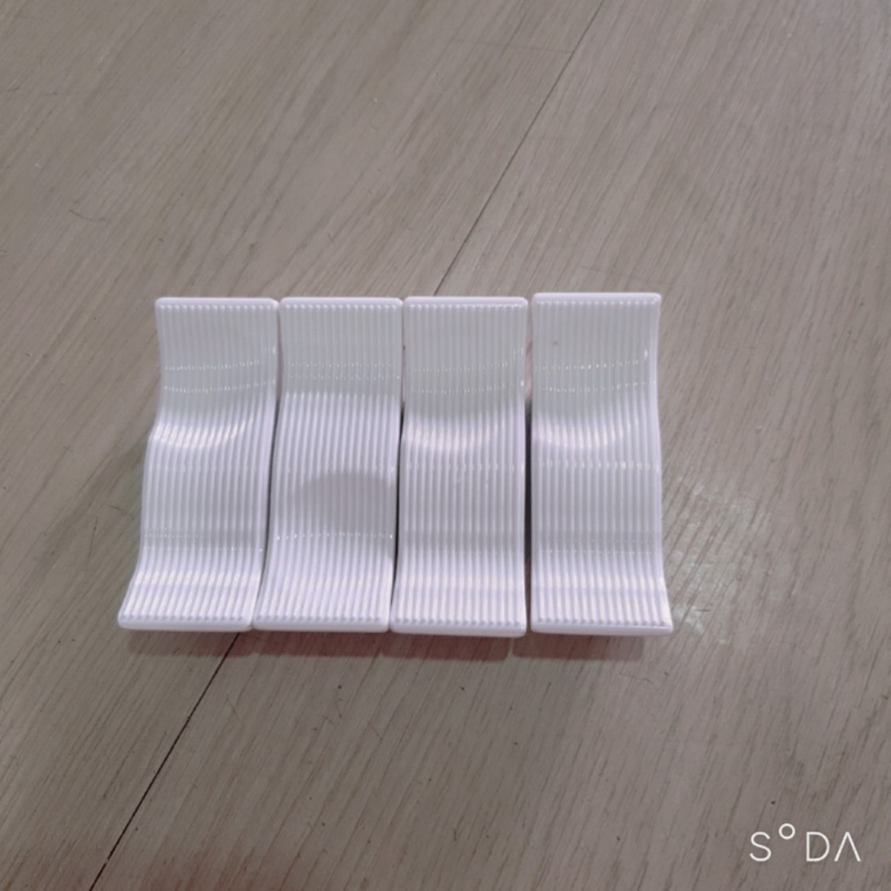 Gát đũa GD06 nhựa Melamine màu trắng Sang Trọng