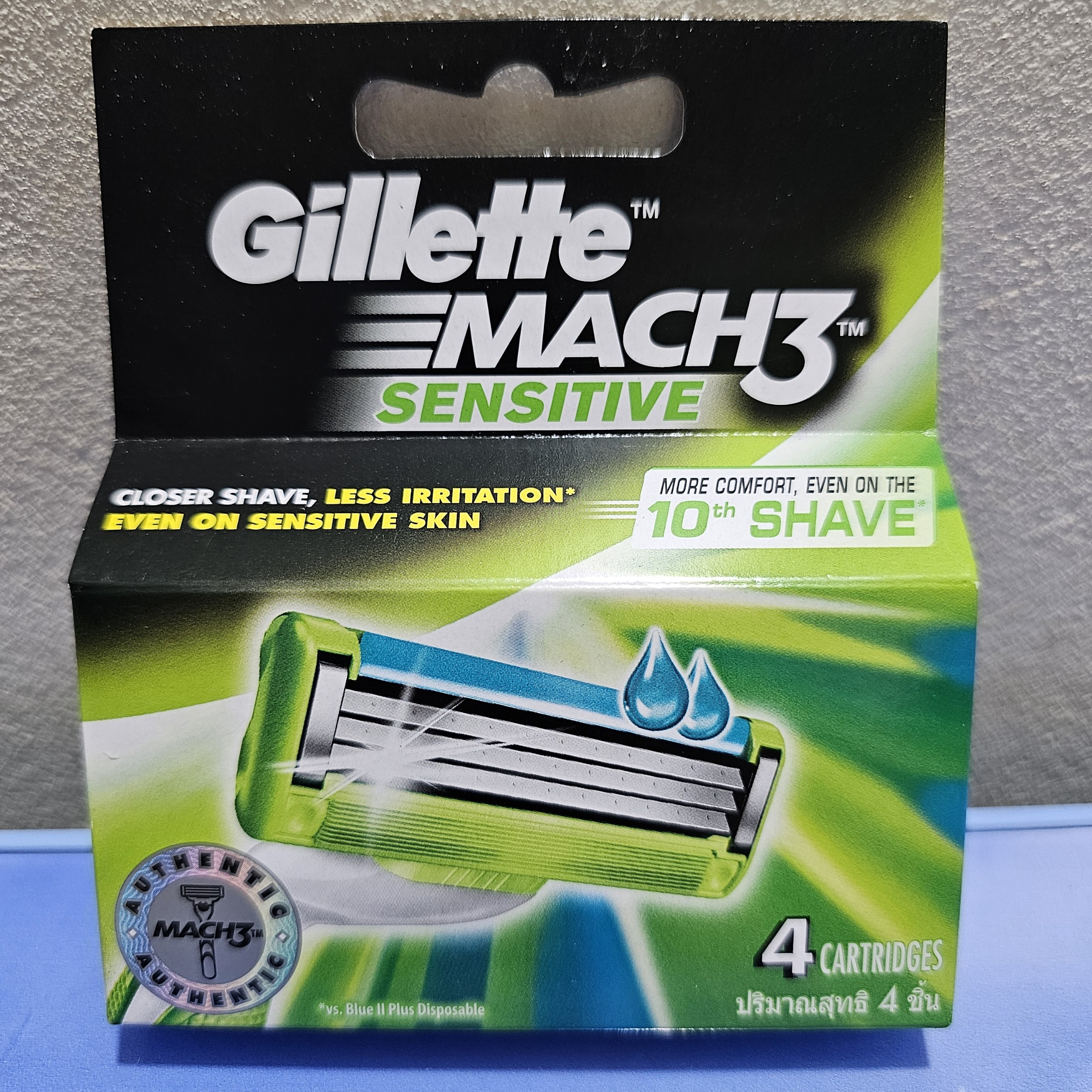 Hộp 4 lưỡi cạo Gillette Mach 3 sensitive (đầu cạo 3 lưỡi kép)
