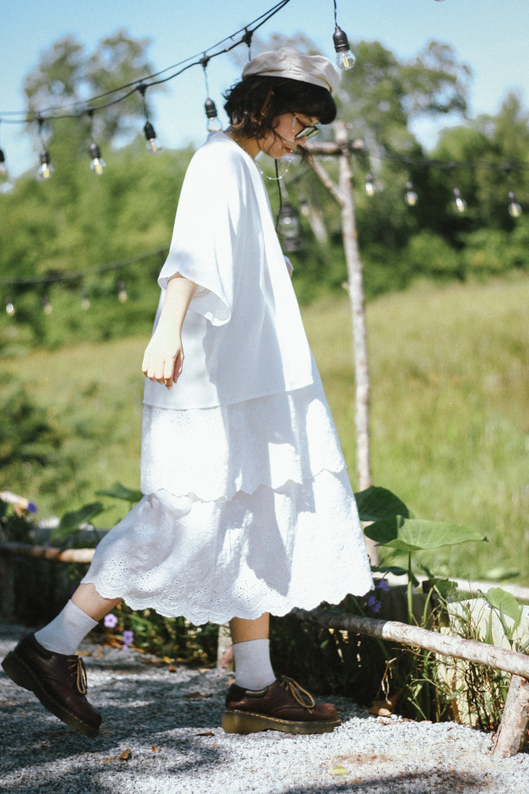 Váy vintage hai tầng xòe rộng thô boi thêu vui thu đông nhẹ nhàng
