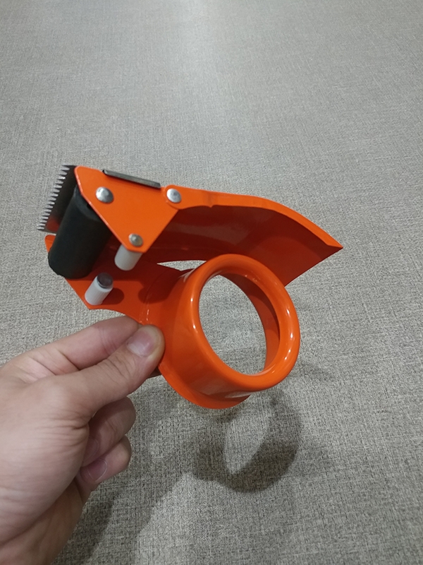 Dụng Cụ Cắt Băng Keo Eras - E121 - Bằng Sắt (5cm)