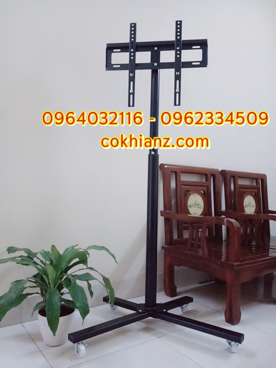 GIÁ TREO TIVI DI ĐỘNG 1 TRỤ HÀNG CAO CẤP DÙNG CHO TIVI 32-60 INCH