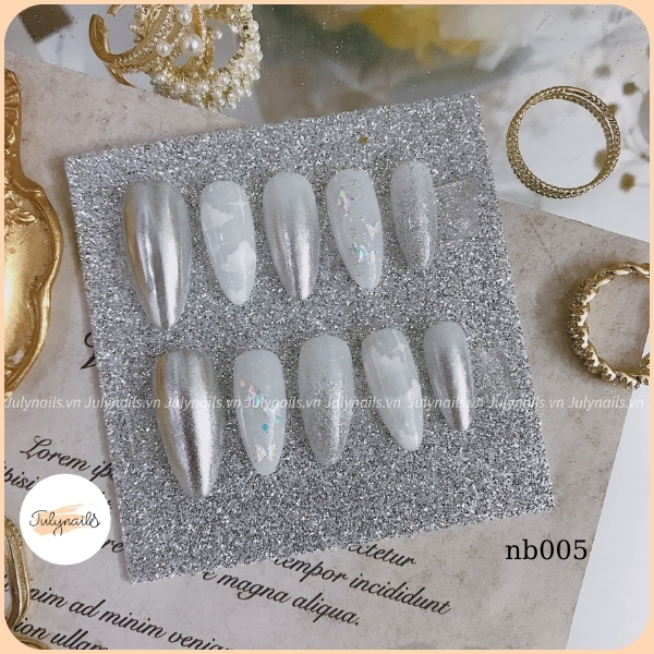 Nail box thiết kế móng úp sẵn đám mây ẩn bướm nb005 julynails
