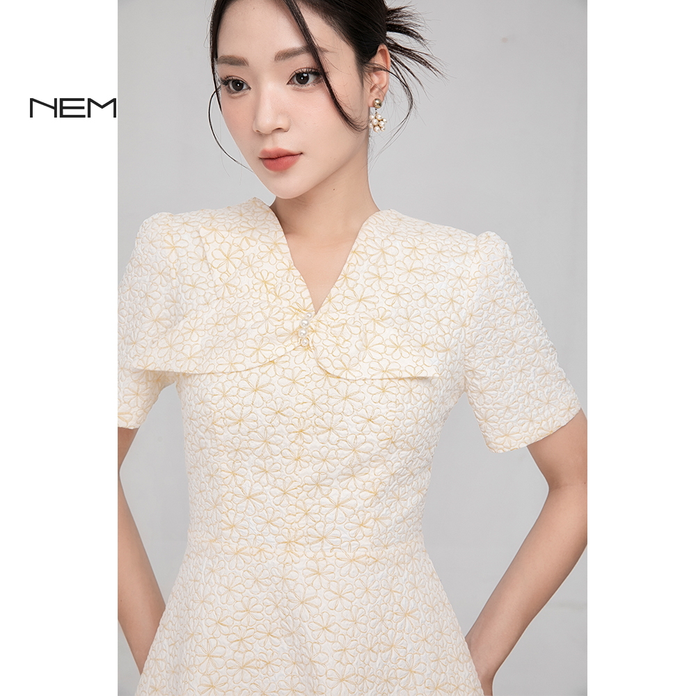 NEM Fashion - 𝑶𝑭𝑭𝑰𝑪𝑬 𝑺𝑲𝑰𝑹𝑻 𝑭𝑶𝑹 𝑳𝑨𝑫𝑰𝑬𝑺 💖 Chân váy là  một... | Facebook