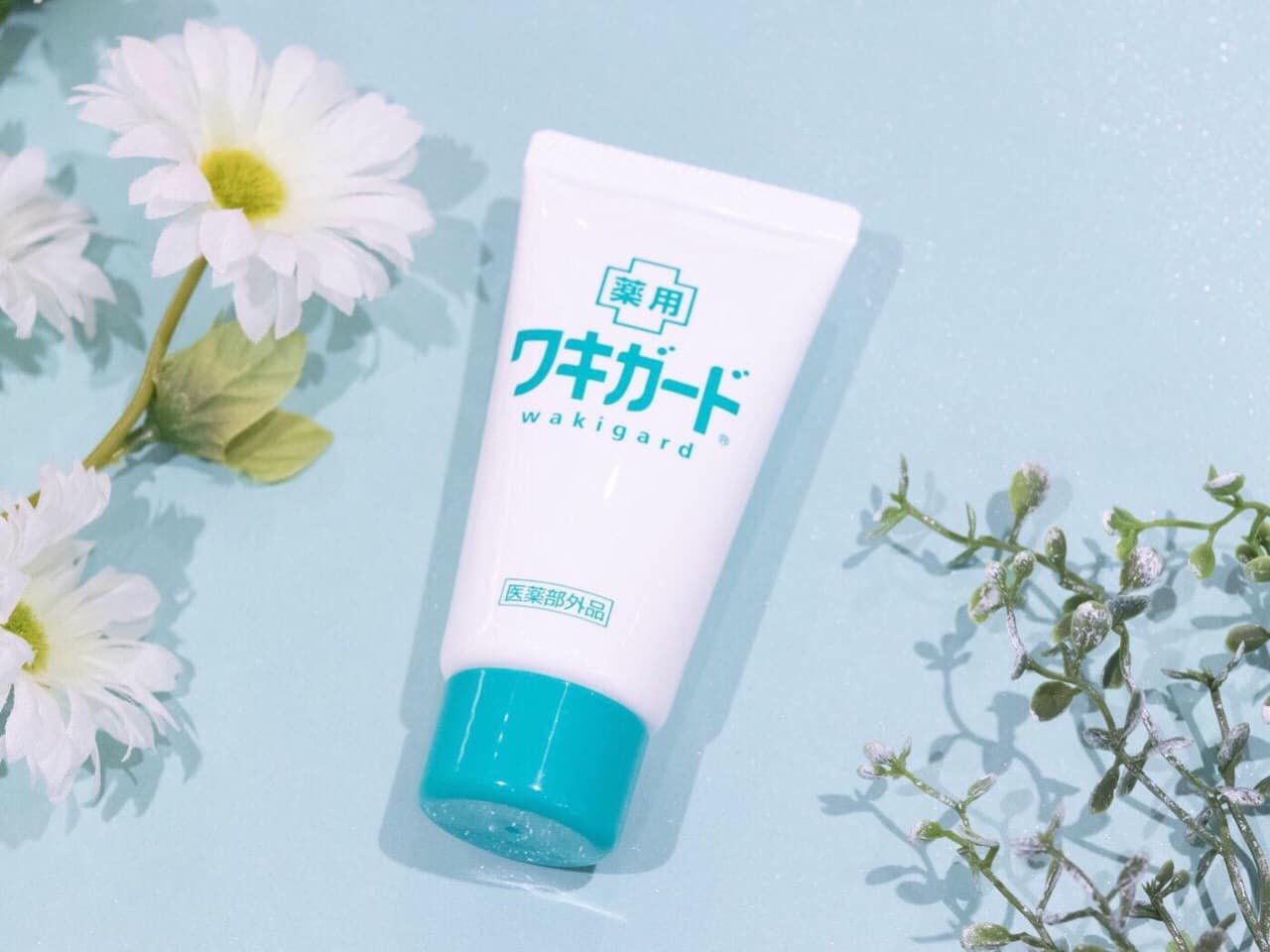 Gel khử mùi trị hôi nách Kobayashi Nhật Bản, chất lượng đảm bảo an toàn đến sức khỏe người sử dụng, cam kết hàng đúng mô tả
