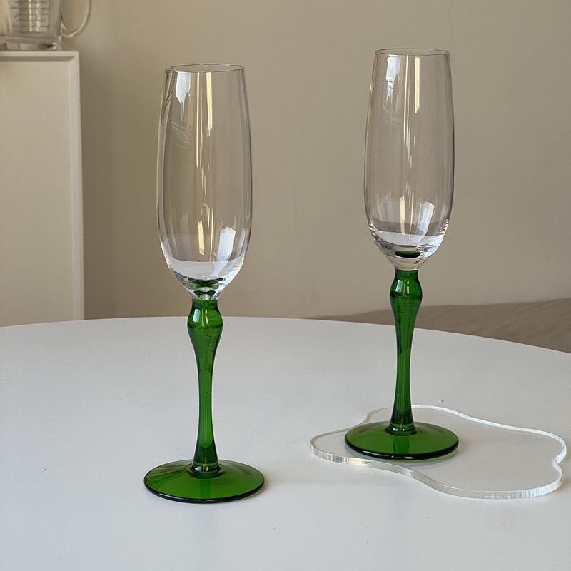 French retro medieval red wine glass champagne glass liqueur wine glass emerald sparkling wine glass goblet decoration wine glass